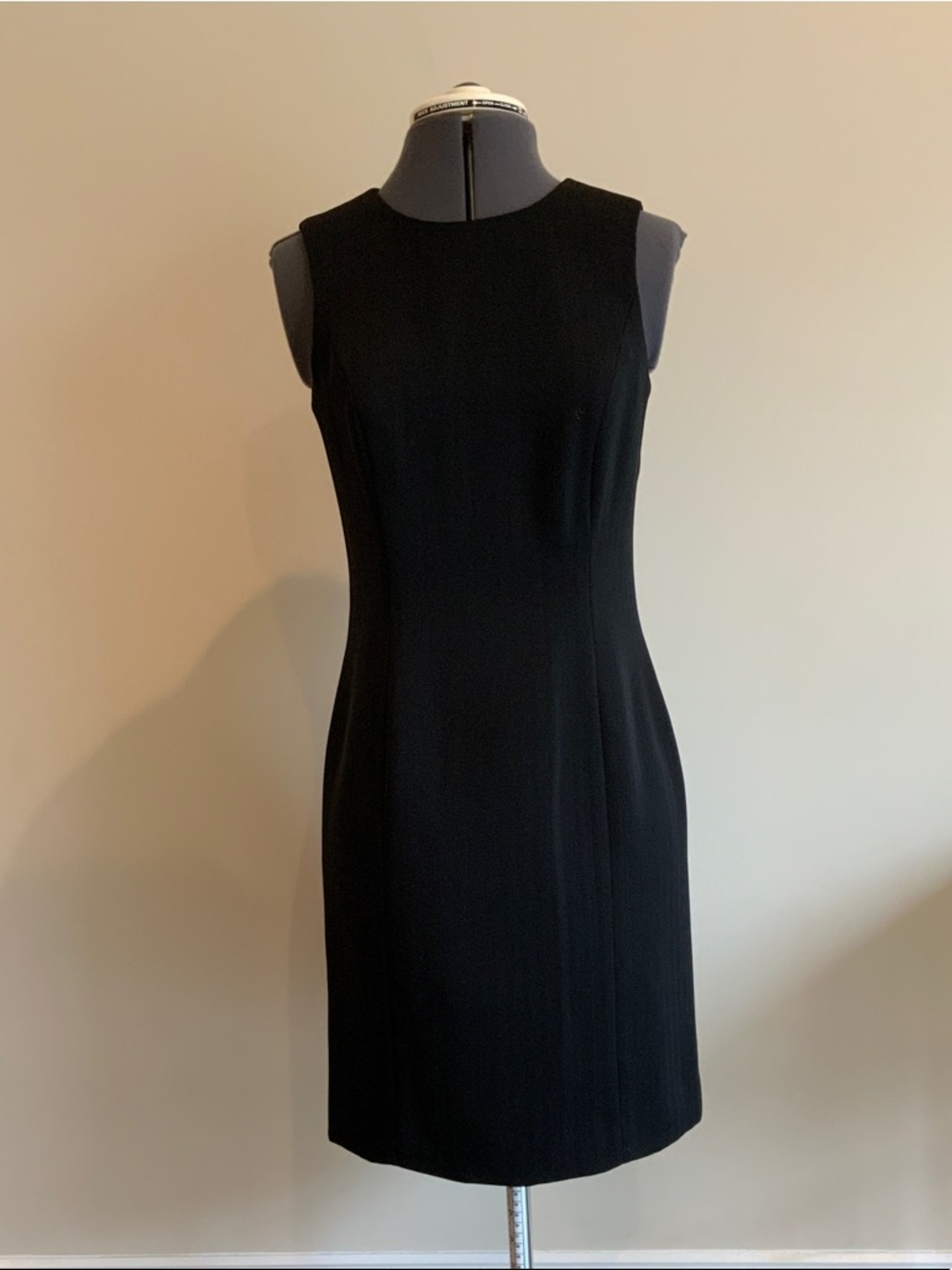 Classic Black Sleeveless Sheath Dress